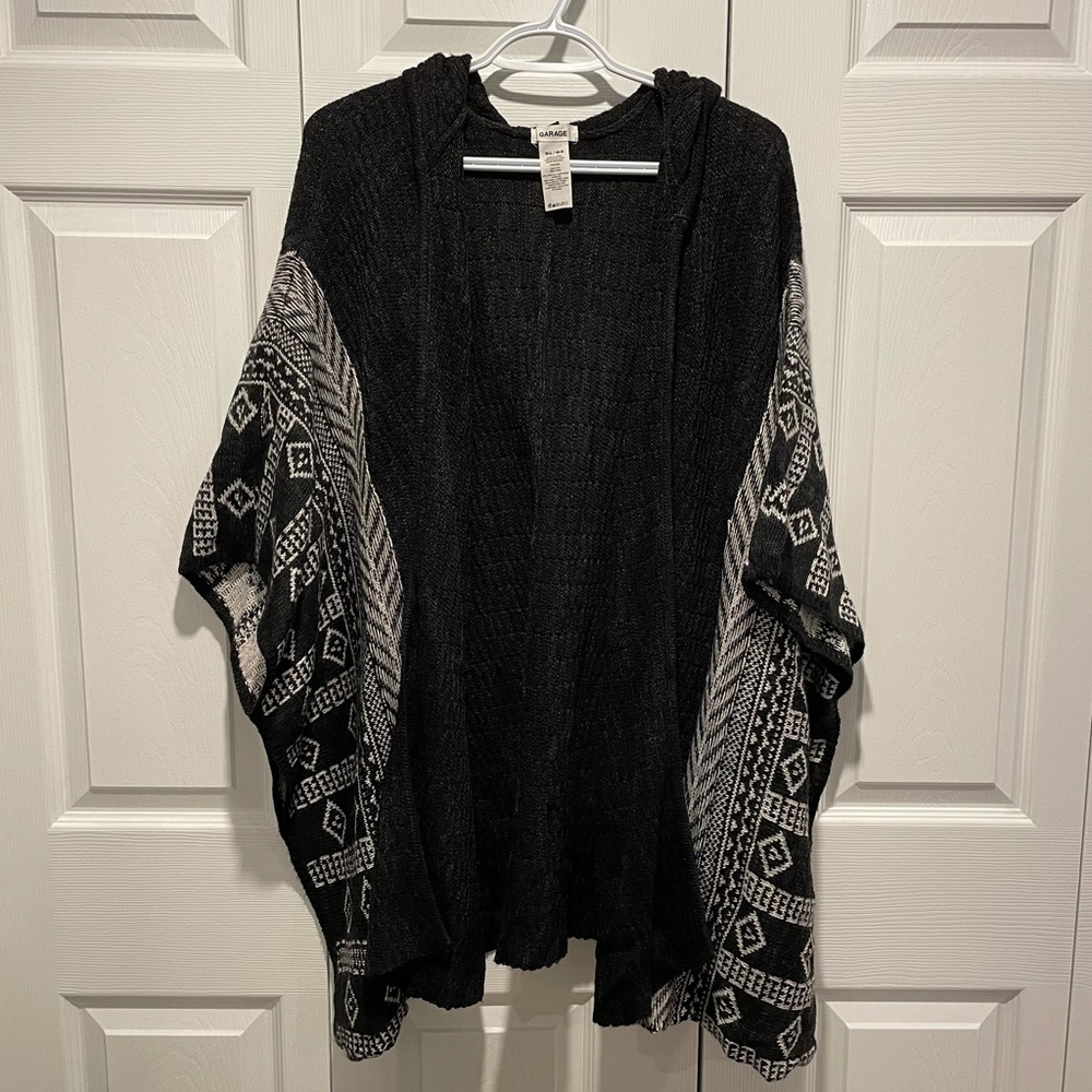 Garage Black & White Designed Loose Cardigan with Hood